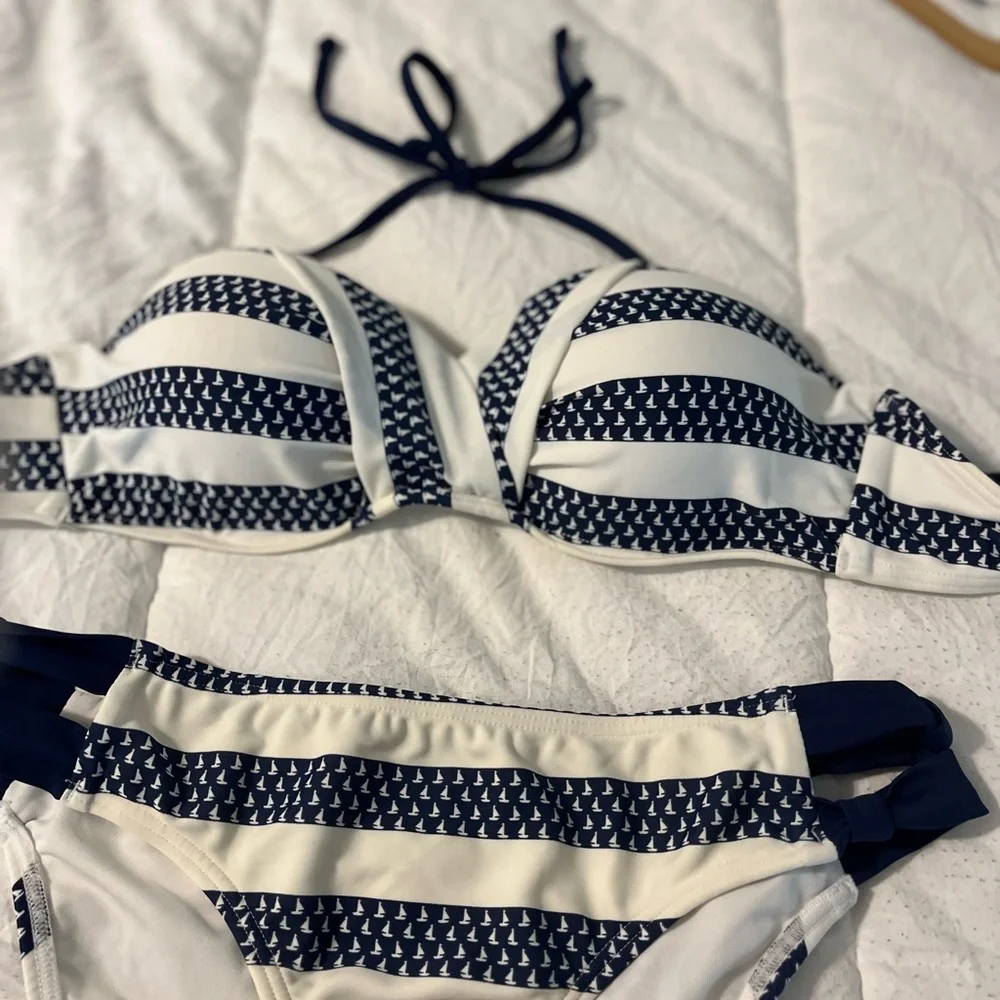 EXC RARE Venus Blue And White Sale Boat  Swimsuit Bikini Top B‎ & Bottom 8 - Picture 3 of 6